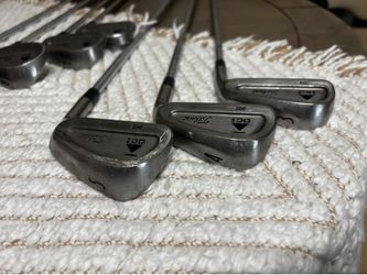 Titleist DCI 962 irons 3-9