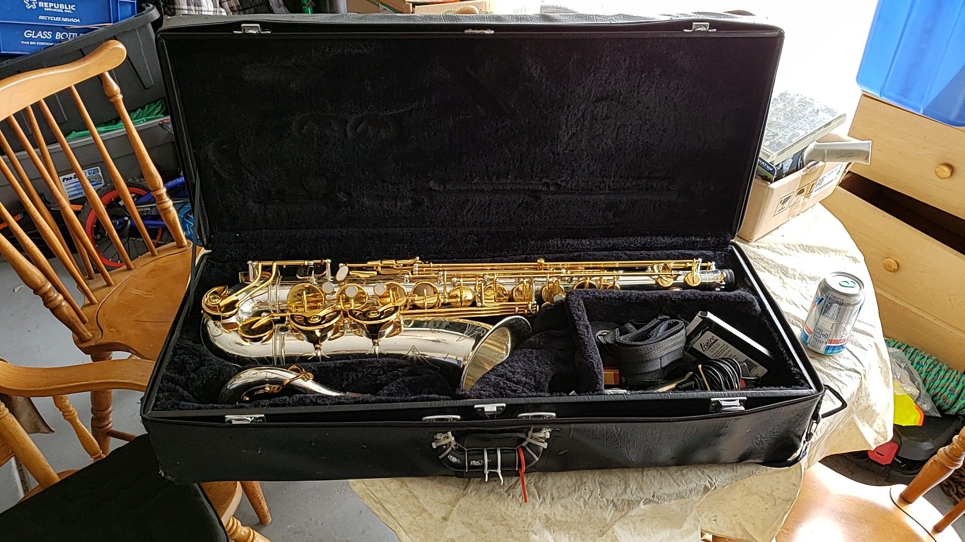 Tenor Sax Unison S-400 with the extras