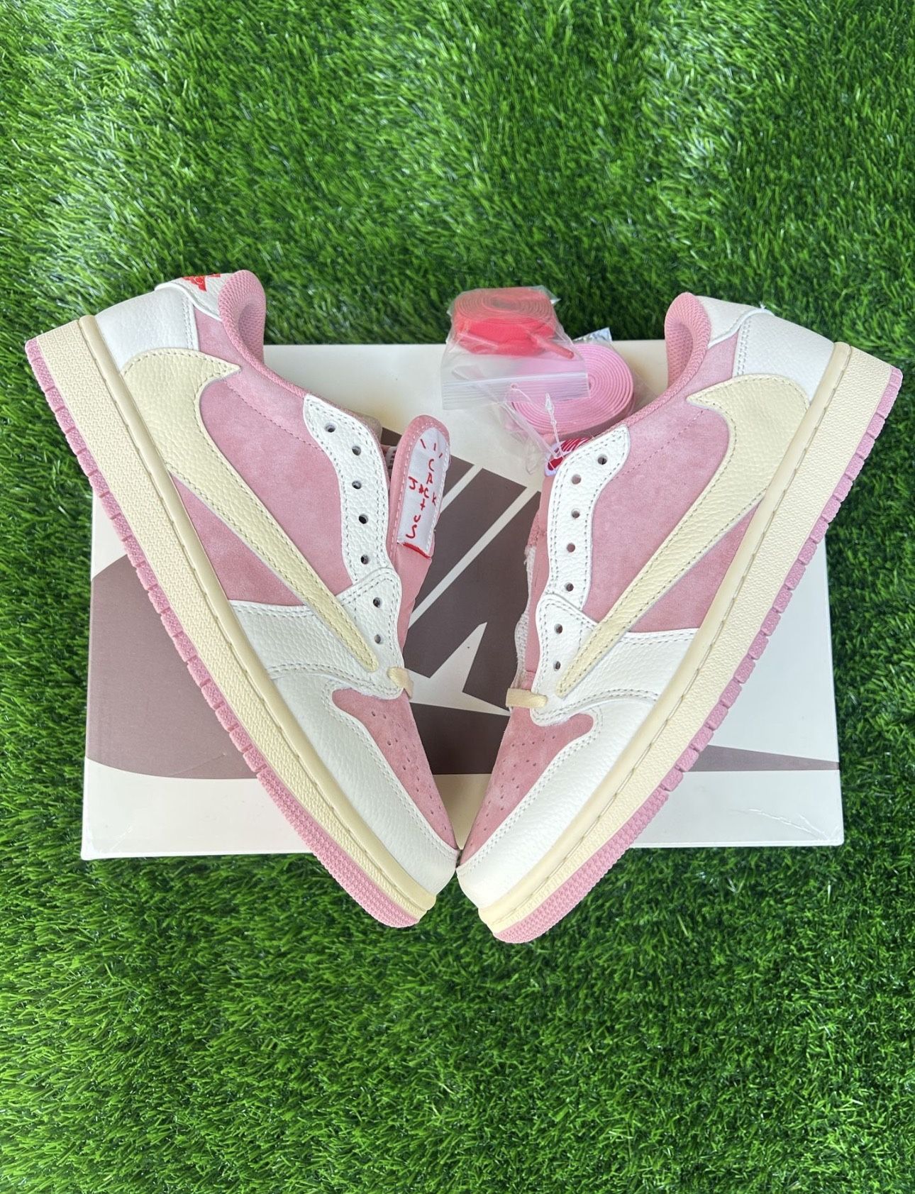 Travis Scott Pink Jordan 1 Low