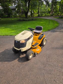 Cub Cadet LTX 1040 riding tractor mower
