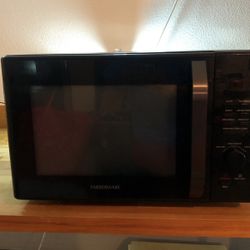 Farberware  Black 1-cu ft 1000-Watt Countertop Convection Microwave