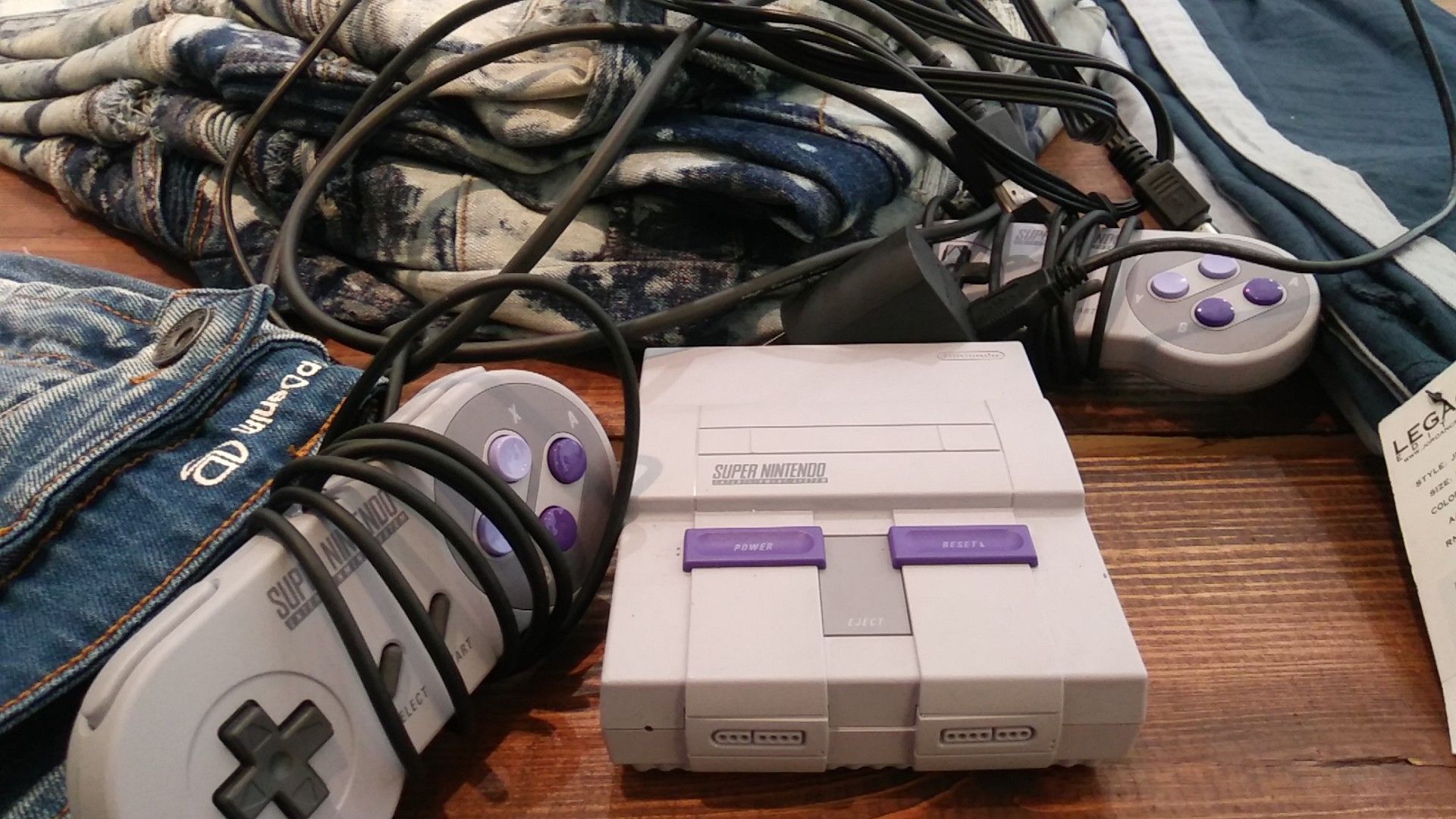 SUPER NINTENDO 50 SUPER NINTENDO WITH 50 CLASSIC GAMES