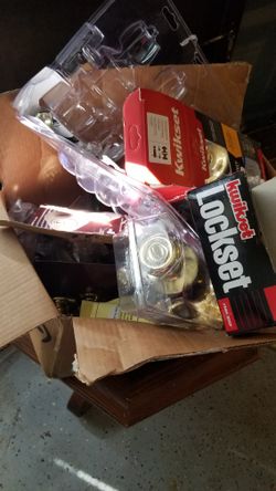 500+ gold brass door knobs, henches,screws etc