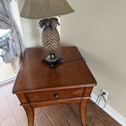 2 End Tables