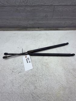 2007-2014 Chevy Tahoe rear trunk / tailgate lift support struts