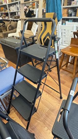 Step ladder