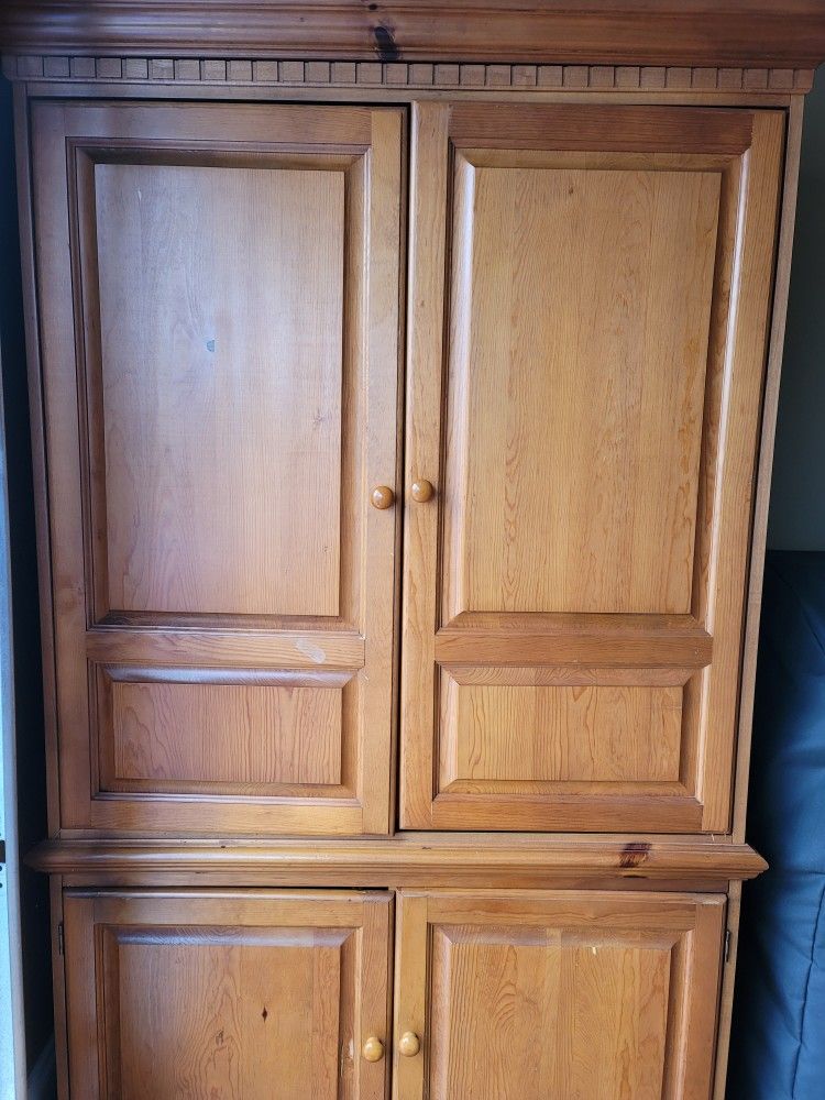Beautiful Solid Yellow Pine Wardrobe TV Linen Cabinet Armoire Or Transform Into Coffee Bar