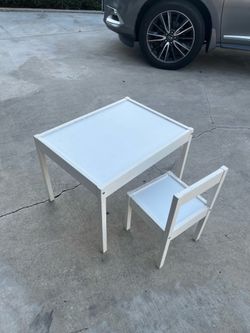 Wood table and 1 chair