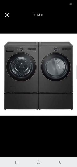 Like New - LG Washer and Dryer with sidekick ped.