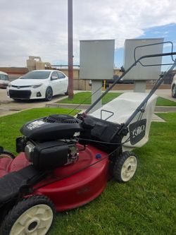 TORO GAS 22"IN RECYCLER SELF PROPELLED LANW MOWER
