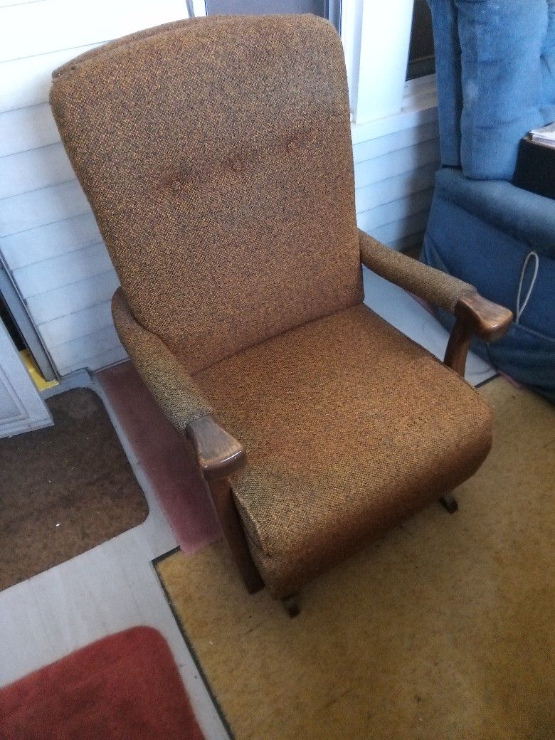 Rocking Chair 🪑
