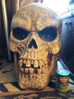 Gemma Giant Skull, Porcelain, Pirate/Halloween