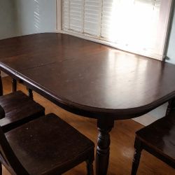 Dining Table - 6 Chairs Included