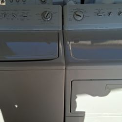 LIKE NEW KENMORE ELITE & WHIRLPOOL COMMERCIAL QUALITY  WASHER AND DRYER SETS