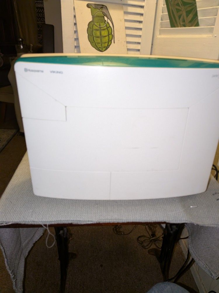 Jade 20 By Husqvarna Viking