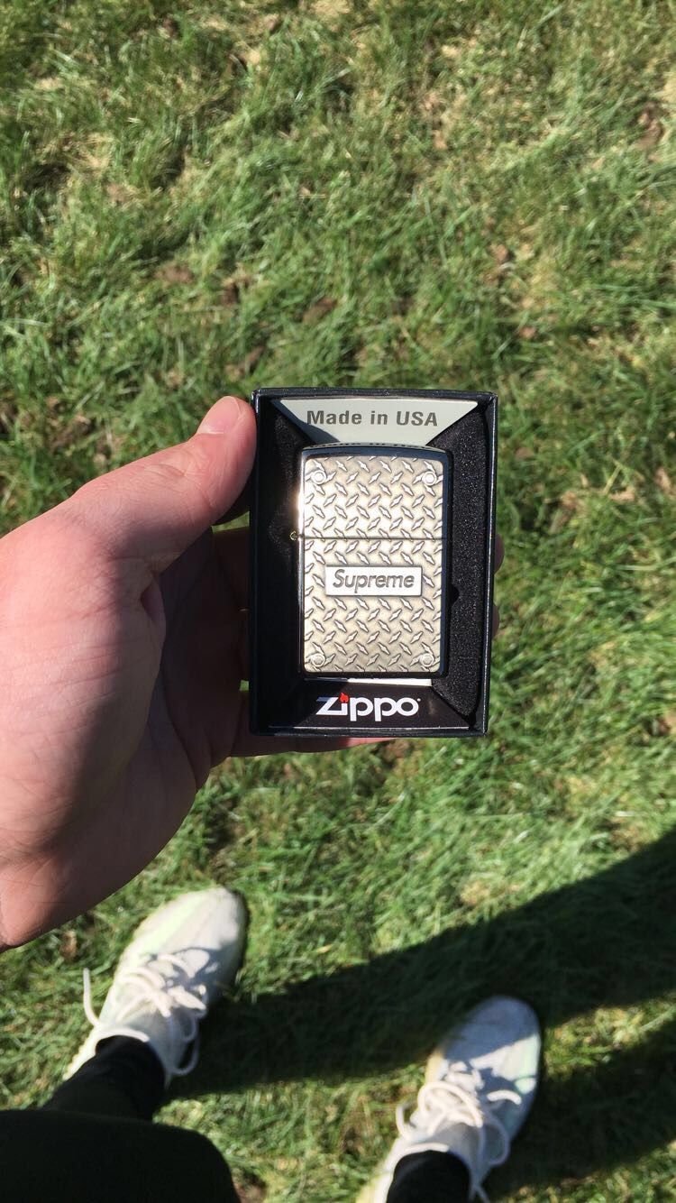 New Supreme Diamond Cut Zippo Lighter