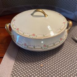 Homer Laughlin Virginia Covered Dish