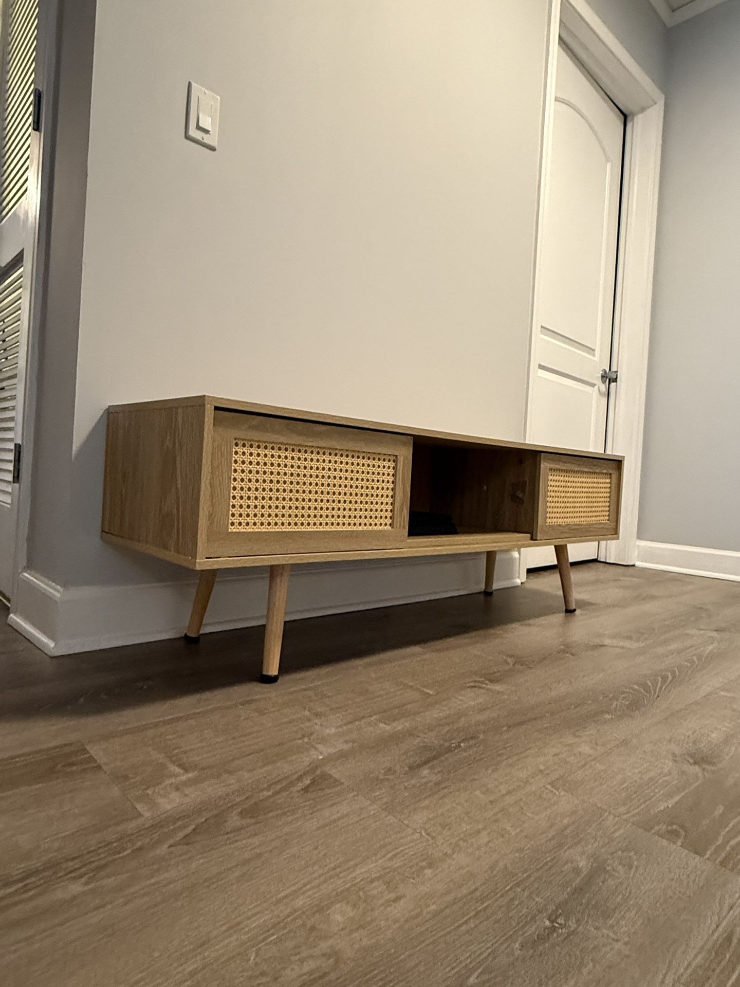 TV Stand - white oak style. Perfect Conditions