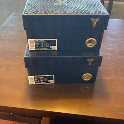 Caitlin Clark x Nike Kobe’s size 11 and 8.5