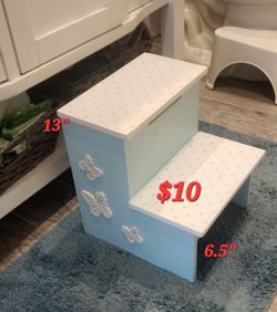 Step Stool w storage