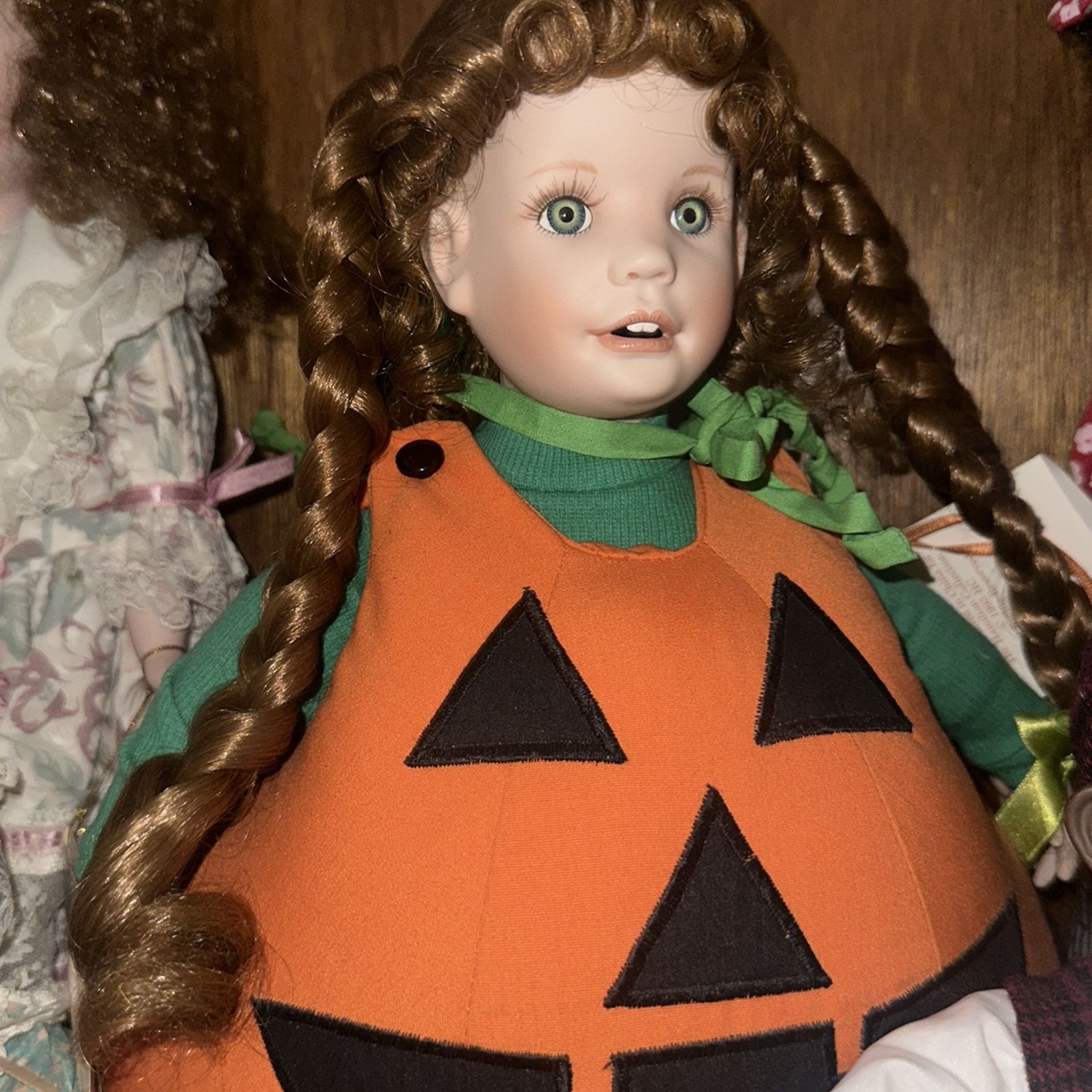 porcelain dolls 