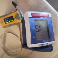 Oximeter And Blood Pressure Wrist Cuff 
