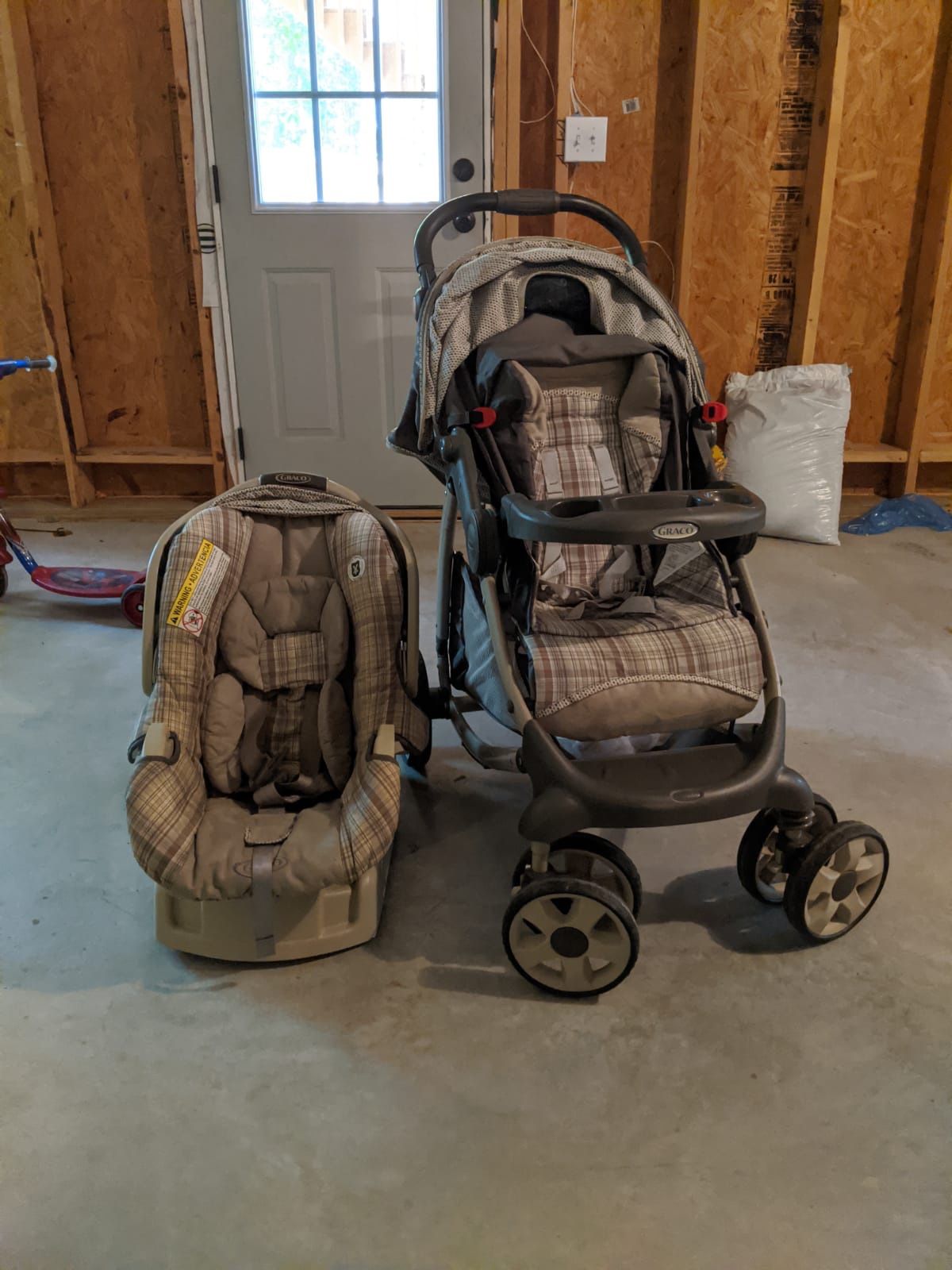 Grace car seat and stroller