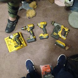 Dewalt Set 2 Impact 1 Driver And 1 Rotary Brushless And 3 Batteries