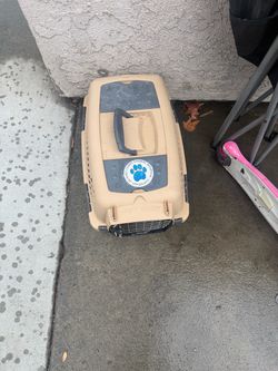 Dog crate