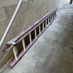 Fiber Glass Ladder 20ft