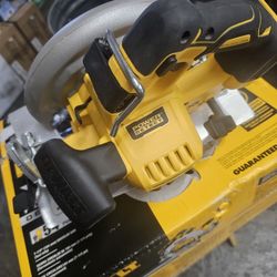 DEWALT Circular Saw -- 

20V MAX XR Cordless Brushless 7-1/4 in. Circular Saw (Tool Only

