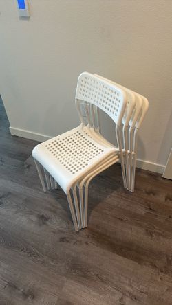 4 chairs (IKEA)