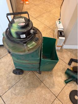 Greenlee Vacuum 690