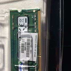 4 GB, 1-4GB DDR3L-1600 SODIMM 204-PIN LAPTOP MEMORY