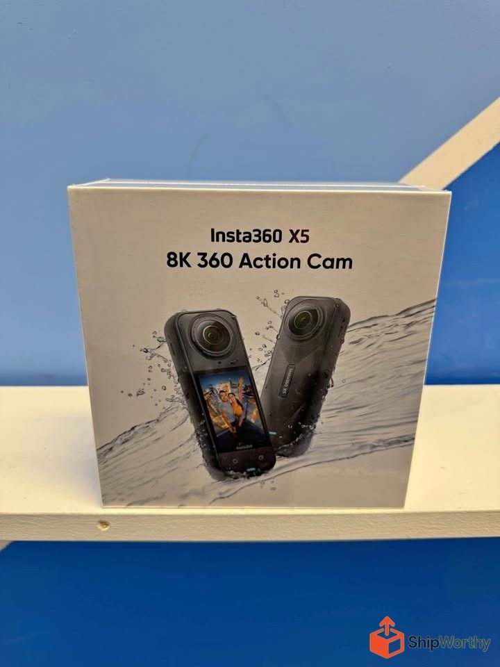 Insta360 X5