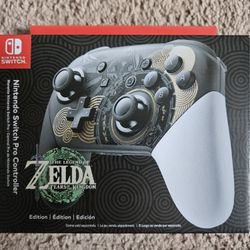 OFFICIAL ZELDA TEARS OF THE KINGDOM PRO CONTROLLER - NEW/SEALED - NINTENDO SWITCH