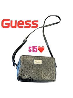 Guess Black  Crossbody Purse like a new ❤️❤️❤️M17 081426