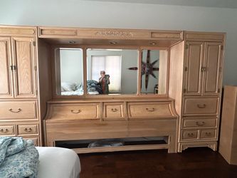 Light wood king size pier bed set with lights and storage
