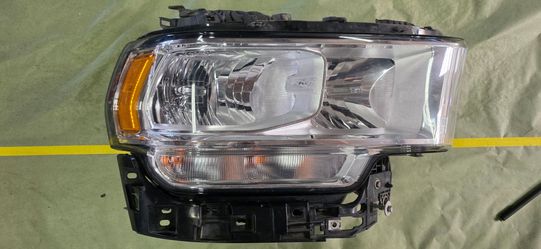 Ram 1(contact info removed)-2024 OEM Passenger Side Headlight Assembly