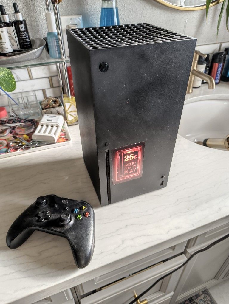 Xbox Series X With Controller 