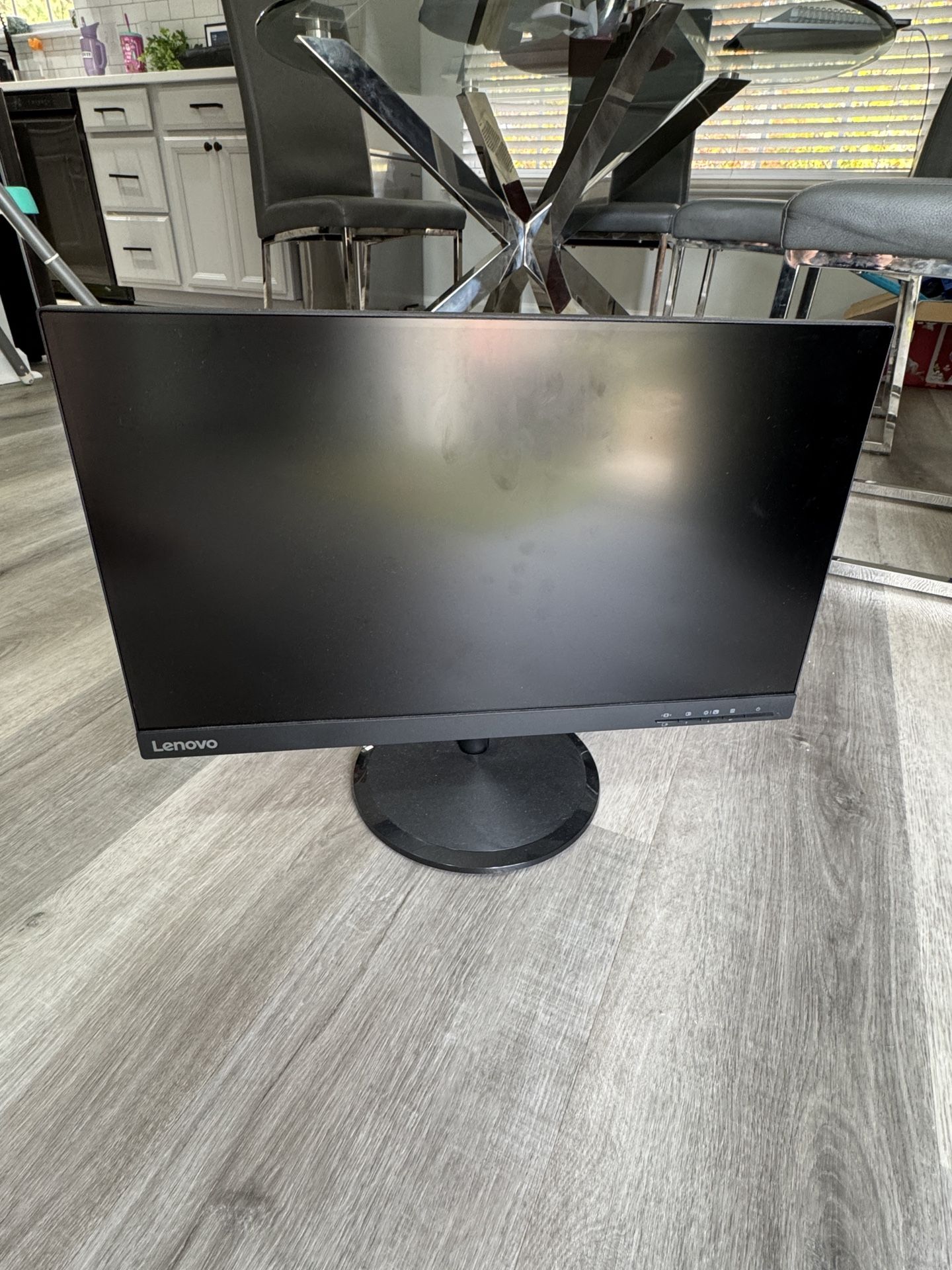 Full HD Lenovo 22” Monitor