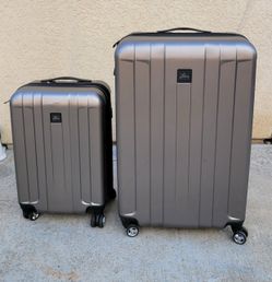 Two luggage set