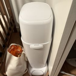 Diaper Genie 