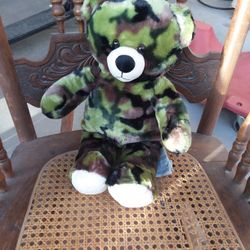 2013 Build a bear teddy bear camo never played with