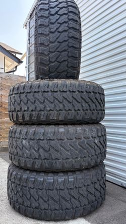 SET 4 TIRES FURY 42x15.50r28. Basically new