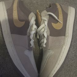 Jordan 1 low SE Craft “taupe haze”