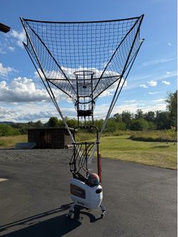 Dr. Dish Basketball Shooting Machine – Great Condition