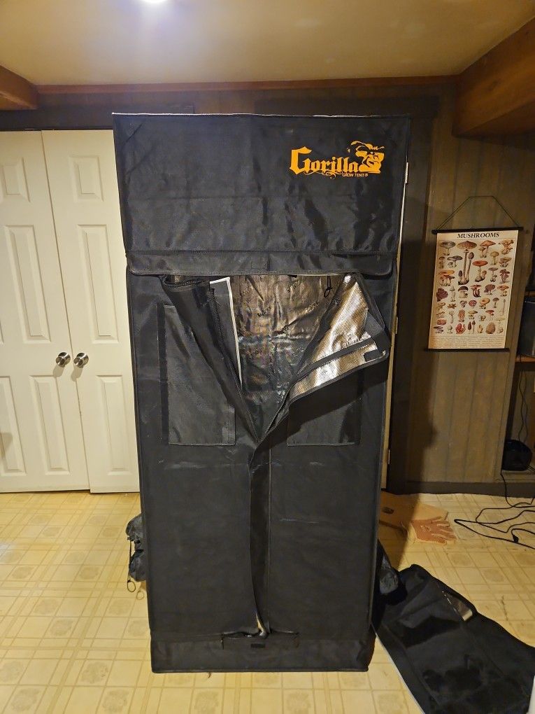 Gorilla Grow Tent