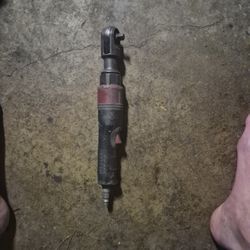 Matco Tools 3/8 Air Ratchet. Strong!