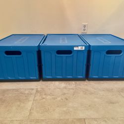 CleverMade collapsible & stackable plastic storage crate